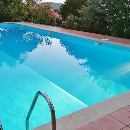 Pool House 아파트