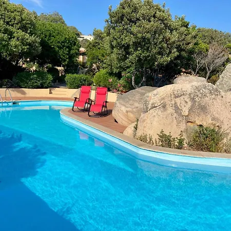 Pool House Apartamento Costa Paradiso